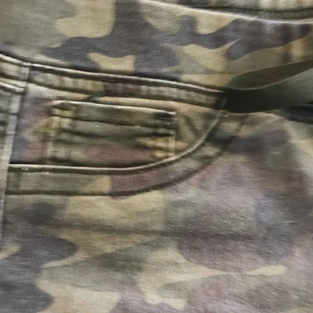 Nobo Camouflage Bermuda Shorts Size Small Mid Rise